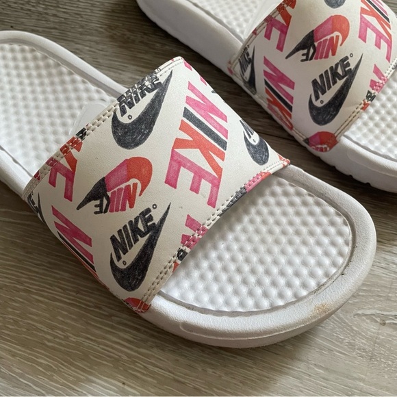Nike Benassi Slides Sandal JDI Print Flip Flops Pink White Black Size 7 - Picture 4 of 5